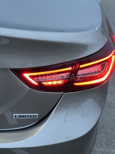 Hyundai Elantra 2014, 450,616 km - 1.8 l - İmişli