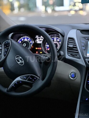 Hyundai Elantra 2014, 450,616 km - 1.8 l - İmişli