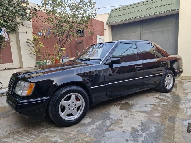 Mercedes E 220 1994, 380,000 km - 2.2 l - Bakı