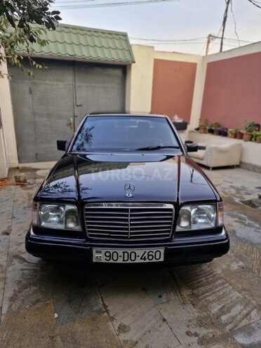 Mercedes E 220 1994, 380,000 km - 2.2 l - Bakı
