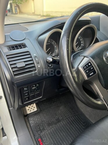 Toyota Land Cruiser Prado 2012, 210,000 km - 2.7 l - Bakı