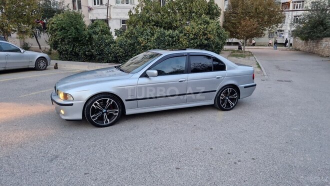 BMW 525 2001, 325,000 km - 2.5 l - Sumqayıt