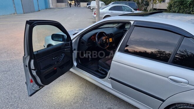 BMW 525 2001, 325,000 km - 2.5 l - Sumqayıt