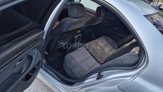 BMW 525 2001, 325,000 km - 2.5 l - Sumqayıt