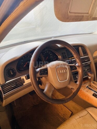 Audi A4 2004, 237,457 km - 3.1 l - Bakı
