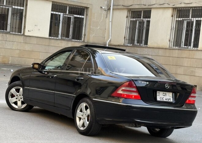 Mercedes C 240 2005, 245,000 km - 2.6 l - Bakı