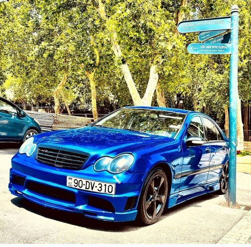 Mercedes C 320 2000, 210,000 km - 3.2 l - Bakı