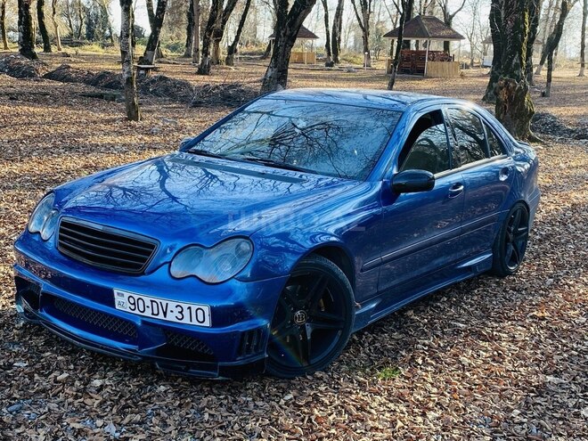 Mercedes C 320 2000, 210,000 km - 3.2 l - Bakı