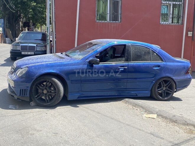 Mercedes C 320 2000, 210,000 km - 3.2 l - Bakı