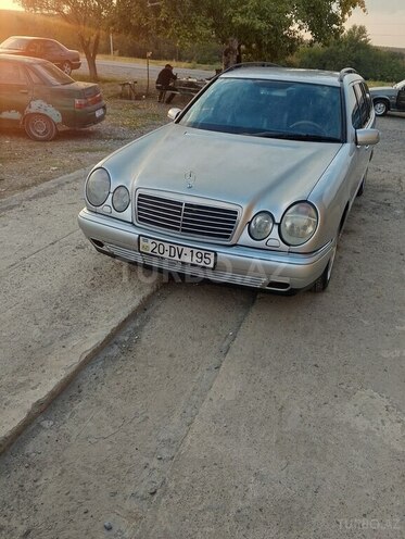 Mercedes E 240 1998, 216,713 km - 2.4 l - Goranboy