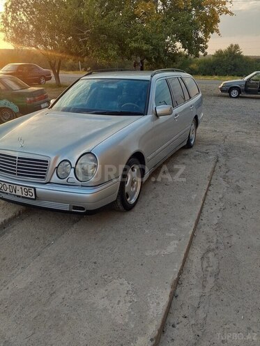 Mercedes E 240 1998, 216,713 km - 2.4 l - Goranboy