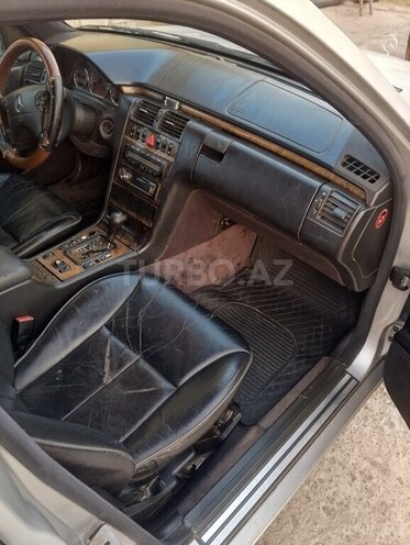 Mercedes E 240 1998, 216,713 km - 2.4 l - Goranboy