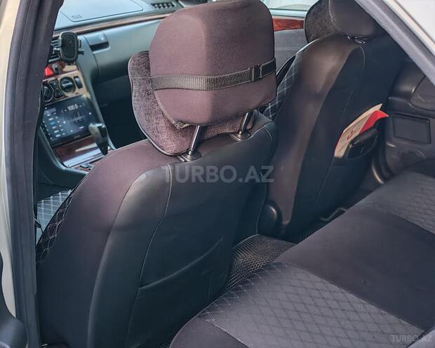 Mercedes E 220 2000, 525,000 km - 2.2 l - Xırdalan