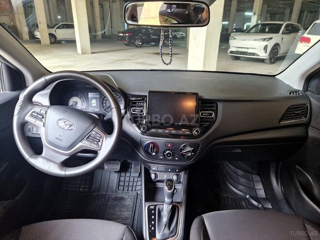 Hyundai Accent 2021, 63,000 km - 1.6 l - Bakı