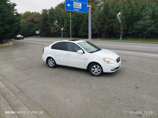 Hyundai Accent 2008, 160,000 km - 1.6 л - Qusar