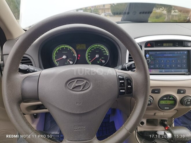 Hyundai Accent 2008, 160,000 km - 1.6 л - Qusar