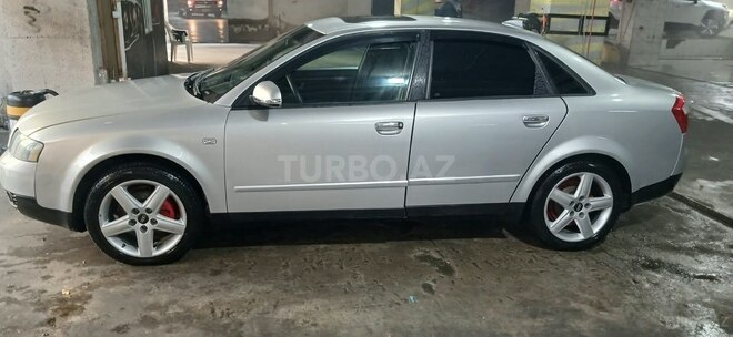 Audi A4 2003, 292,901 km - 1.8 l - Bakı