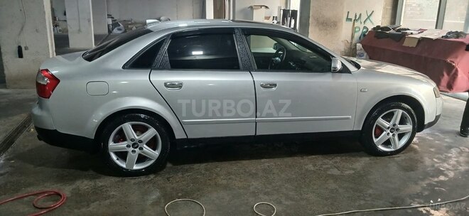 Audi A4 2003, 292,901 km - 1.8 l - Bakı