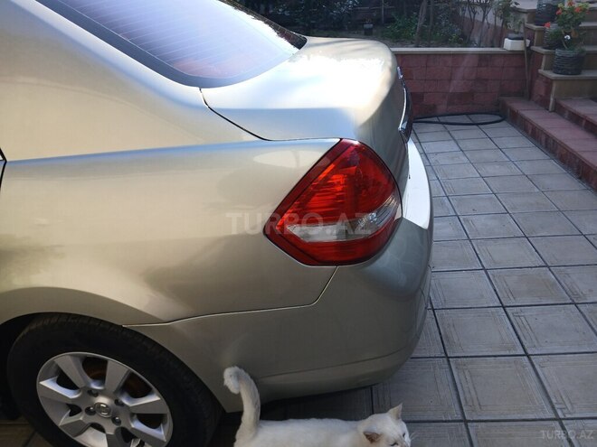 Nissan Tiida 2006, 300,000 km - 1.6 л - Bakı