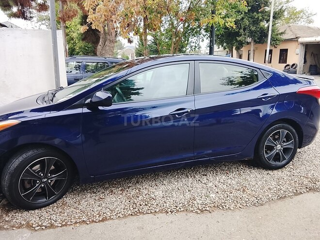 Hyundai Elantra 2012, 193,121 km - 1.8 л - Şabran