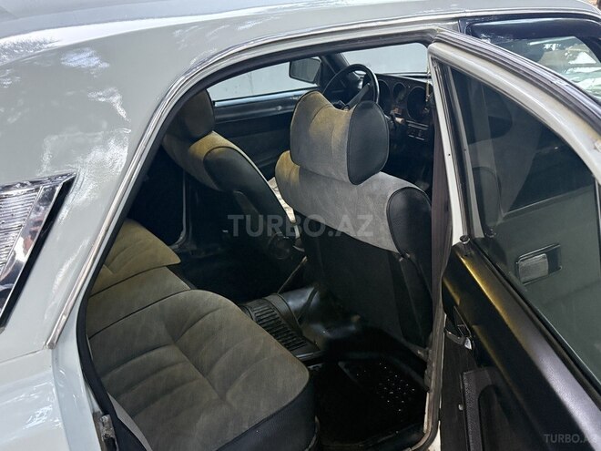 GAZ 24 1987, 250,000 km - 2.5 l - Bakı