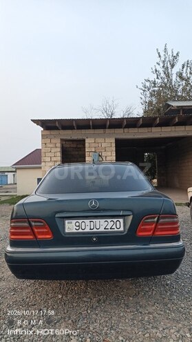Mercedes E 200 1996, 470,321 km - 2.0 л - Saatlı