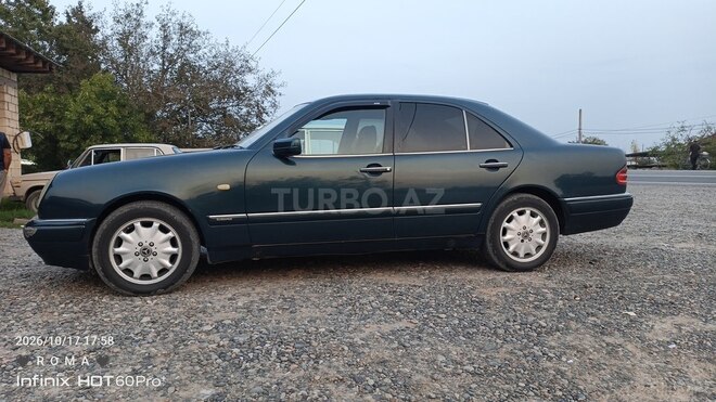 Mercedes E 200 1996, 470,321 km - 2.0 л - Saatlı