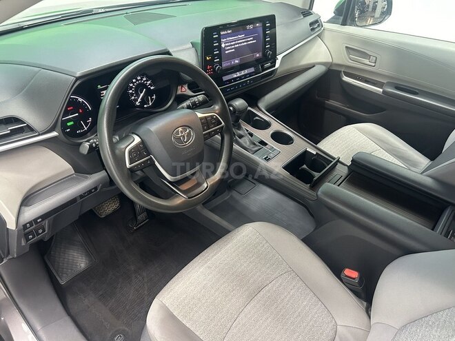 Toyota Sienna 2021, 67,000 km - 2.5 l - Bakı