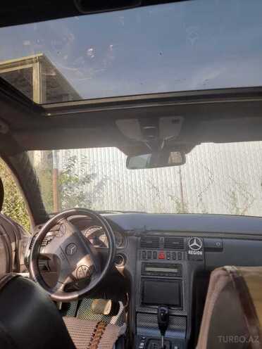 Mercedes E 220 1999, 400,000 km - 2.2 l - Bakı
