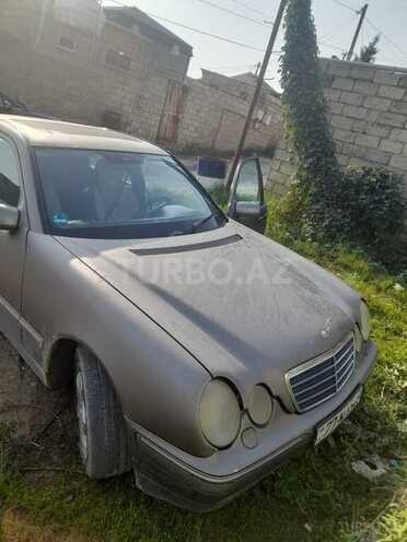 Mercedes E 220 1999, 400,000 km - 2.2 l - Bakı
