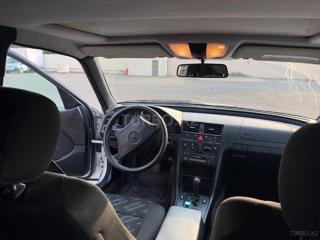 Mercedes C 180 1997, 245,000 km - 1.8 л - Qəbələ