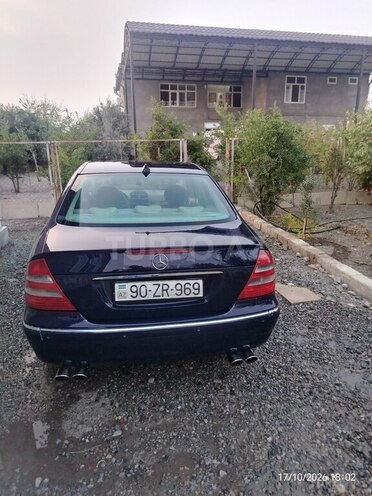 Mercedes E 240 2004, 423,000 km - 2.6 l - Salyan