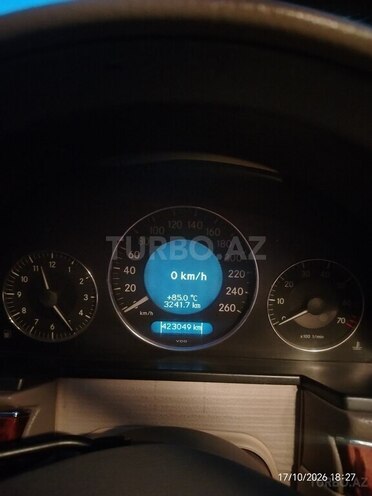 Mercedes E 240 2004, 423,000 km - 2.6 l - Salyan