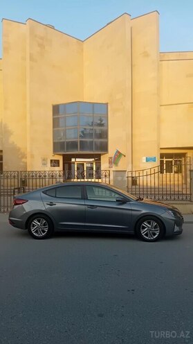 Hyundai Elantra 2019, 119,800 km - 2.0 l - Bakı