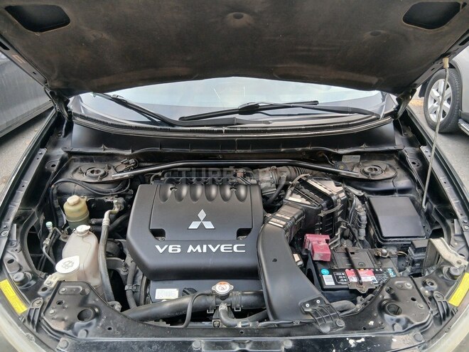 Mitsubishi Outlander 2008, 223,000 km - 3.0 л - Xırdalan