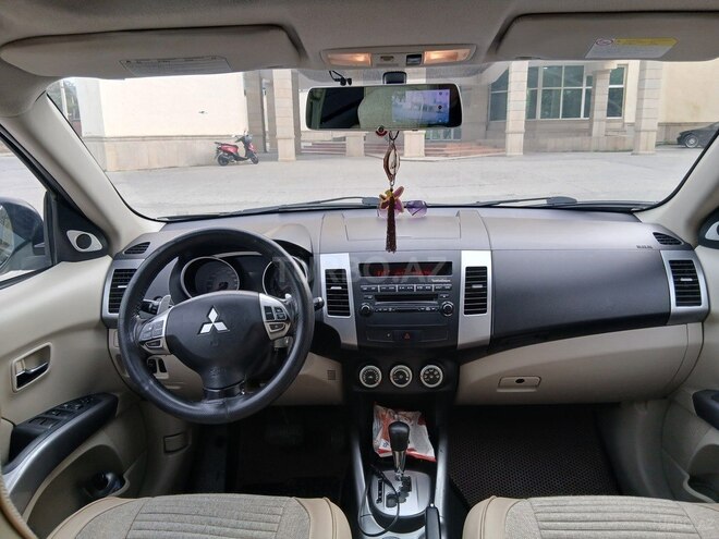 Mitsubishi Outlander 2008, 223,000 km - 3.0 л - Xırdalan