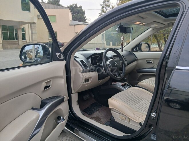 Mitsubishi Outlander 2008, 223,000 km - 3.0 л - Xırdalan