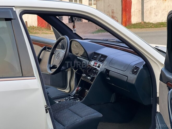 Mercedes C 200 1994, 564,603 km - 2.0 l - Lənkəran