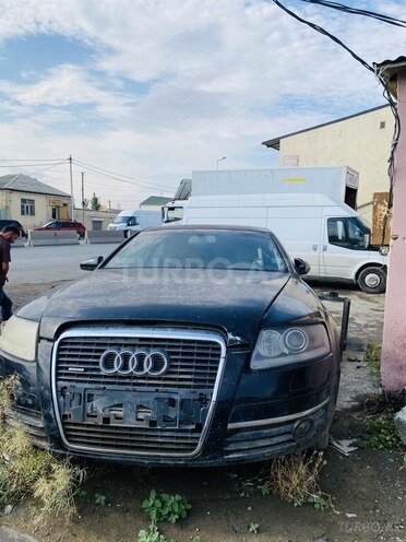 Audi A4 2004, 237,457 km - 3.1 l - Bakı