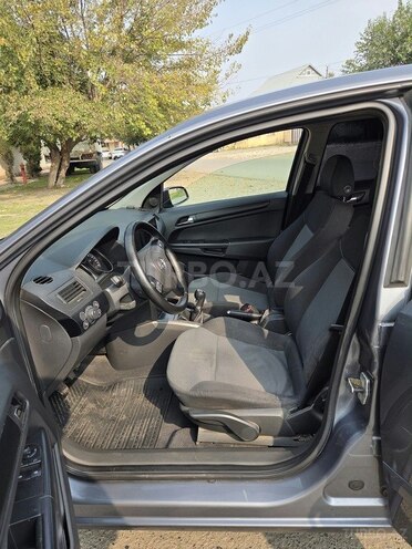 Opel Astra 2006, 252,000 km - 1.4 l - Ağcabədi