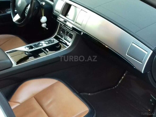 Jaguar XF 2013, 93,000 km - 2.0 l - Bakı