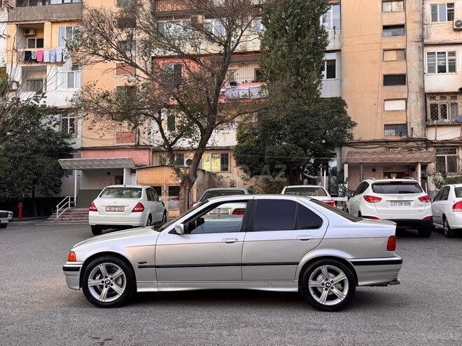 BMW 318 1993, 386,000 km - 1.8 l - Bakı
