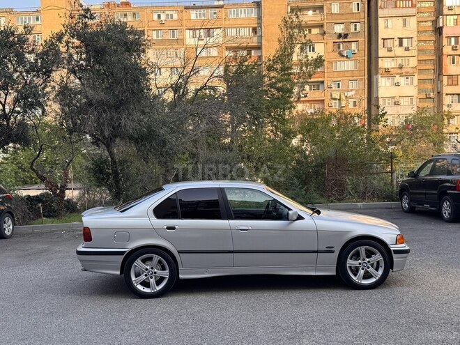 BMW 318 1993, 386,000 km - 1.8 l - Bakı