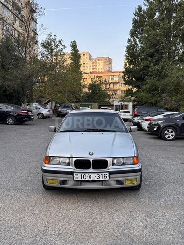 BMW 318 1993, 386,000 km - 1.8 l - Bakı