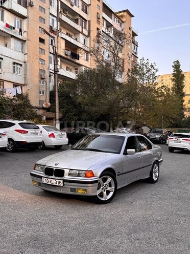 BMW 318 1993, 386,000 km - 1.8 l - Bakı
