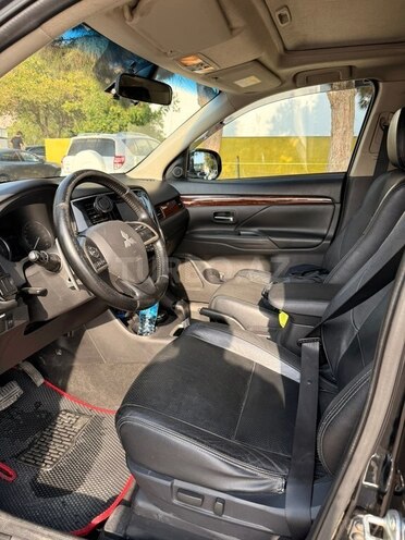 Mitsubishi Outlander 2014, 266,000 km - 2.4 л - Bakı