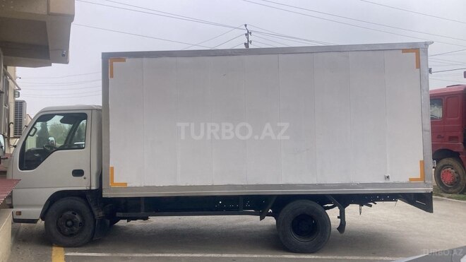 Isuzu NKR 55 L 2007, 630,000 km - 2.8 l - Quba