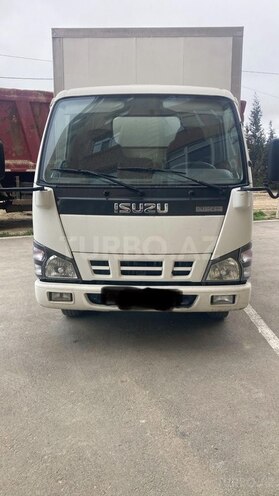 Isuzu NKR 55 L 2007, 630,000 km - 2.8 l - Quba