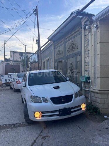Mitsubishi Airtrek 2002, 323,263 km - 2.0 л - Bakı