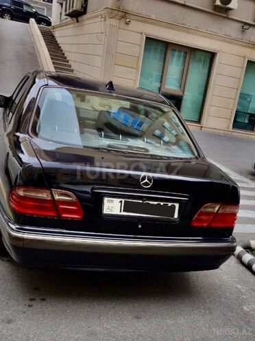 Mercedes E 280 2000, 269,000 km - 2.8 l - Bakı